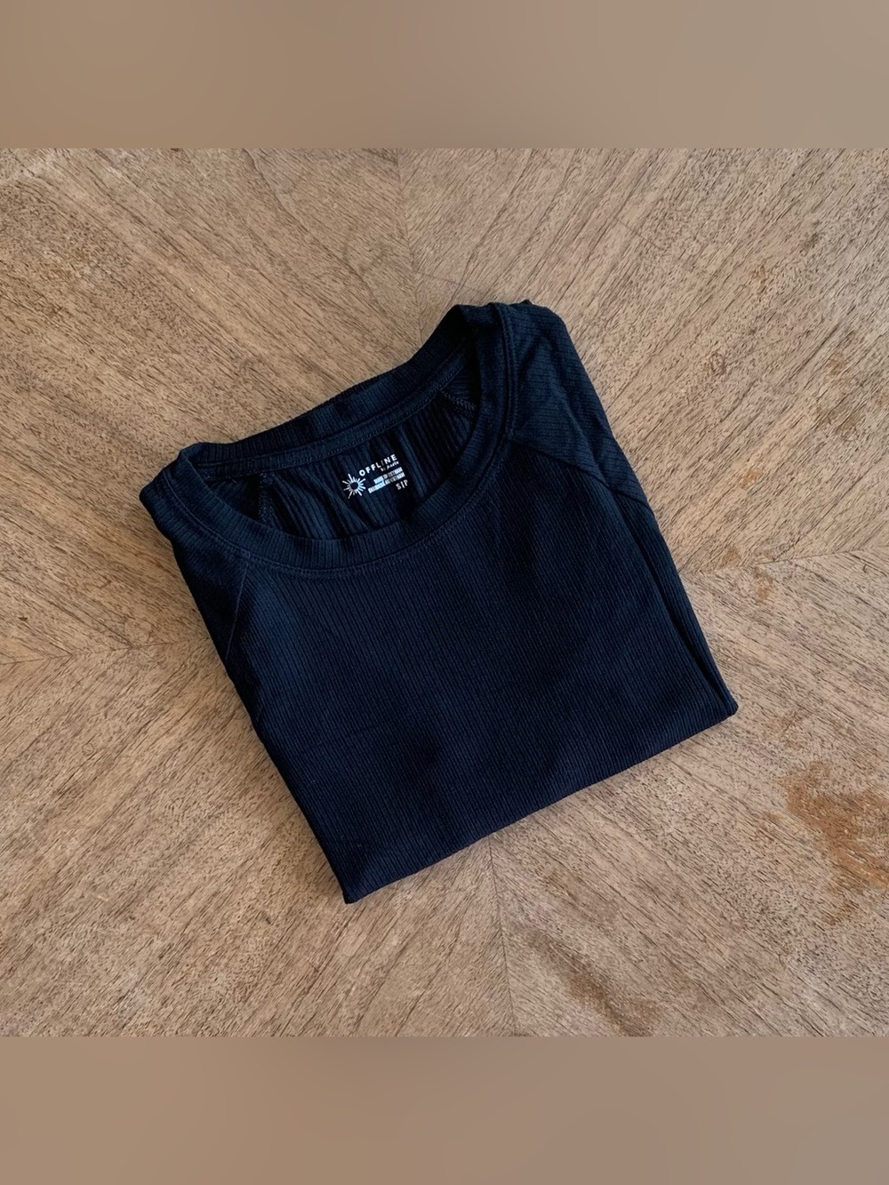 AErie True Black Thumbs Up Ribbed Reglan Long Sleeve T-Shirt